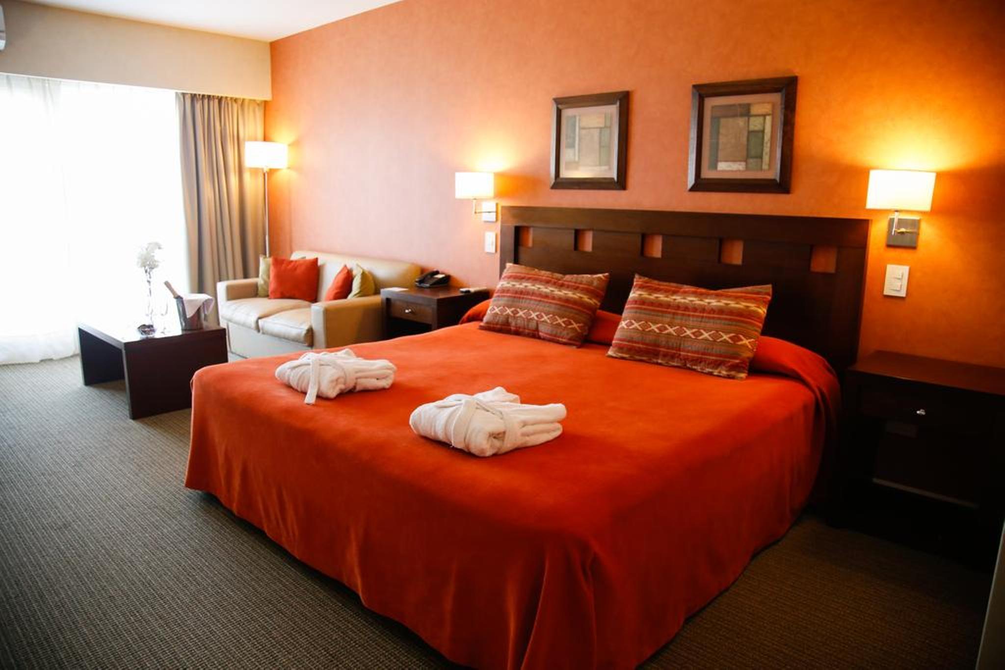 Hotel Howard Johnson Trenque Lauquen Buitenkant foto