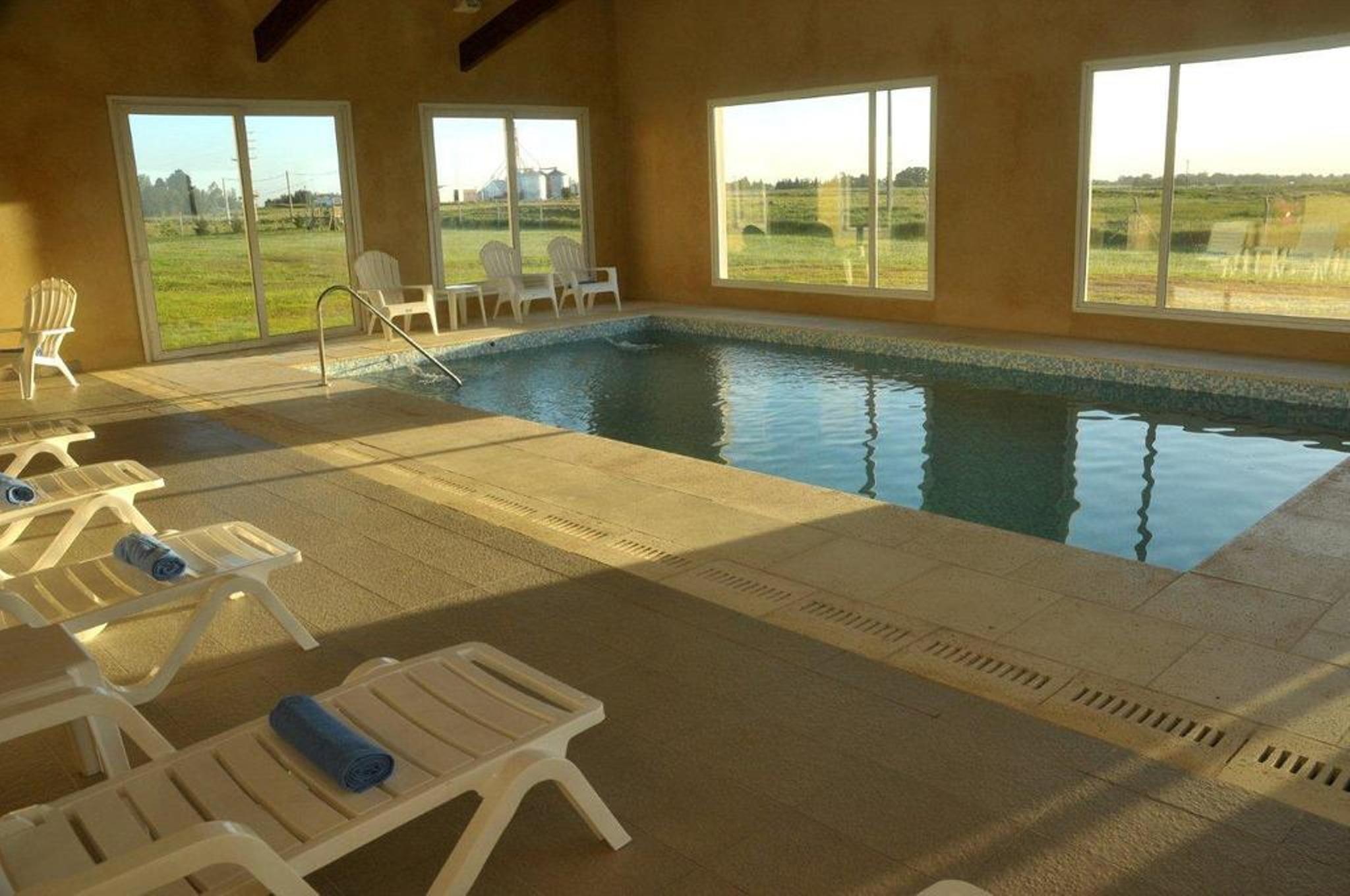 Hotel Howard Johnson Trenque Lauquen Buitenkant foto